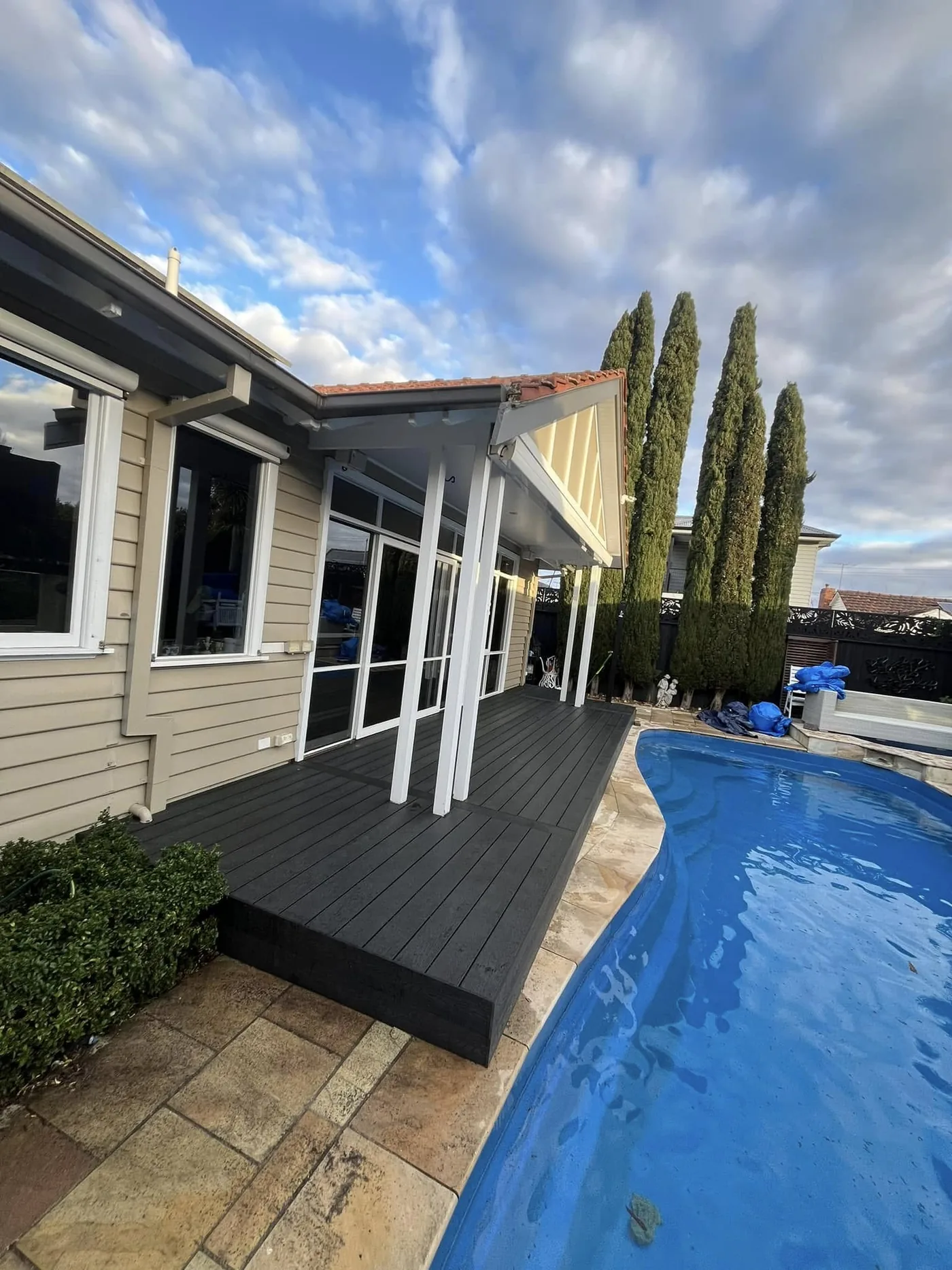 Sutherland - Composite Pool Deck